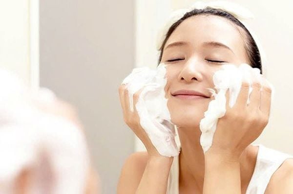 các bước skincare da mụn​