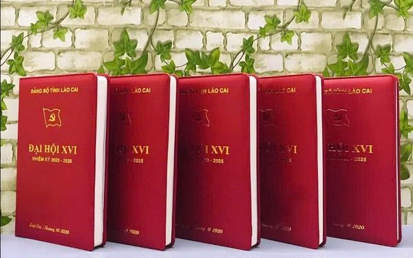 quà tặng đại hội đảng