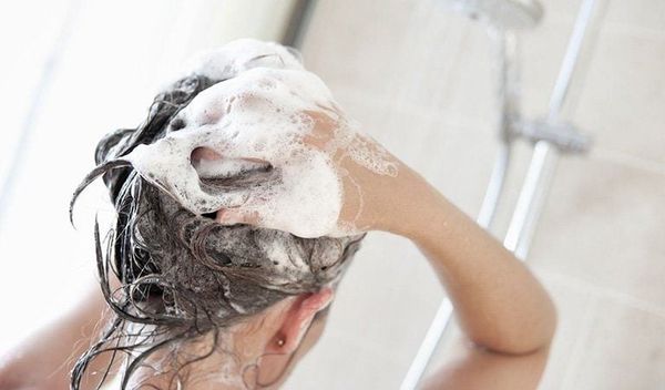 cách gội đầu đúng cách