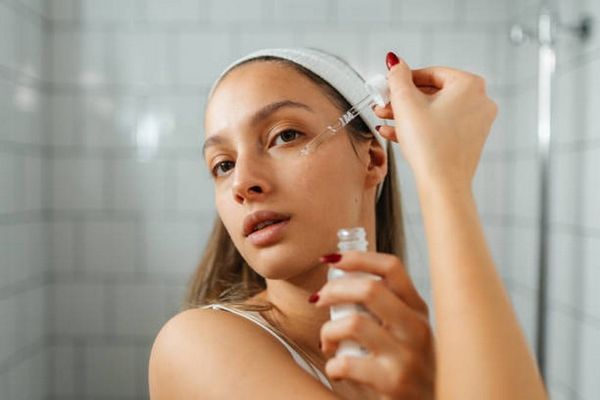 dùng gì để thay sữa rửa mặt