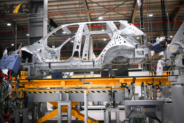 Phụ tùng thân vỏ chính hãng có giá cả và nguồn gốc rõ ràng