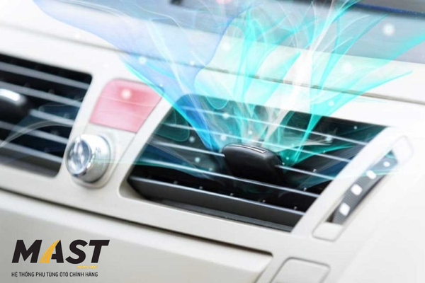 Có nên mở cửa sổ thay vì bật điều hòa để tiết kiệm xăng?