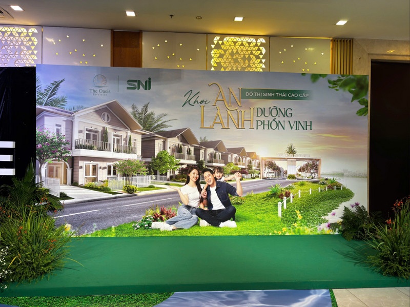 Cung cấp quạt đèn LED 3D Hologram cho sự kiện SNJ