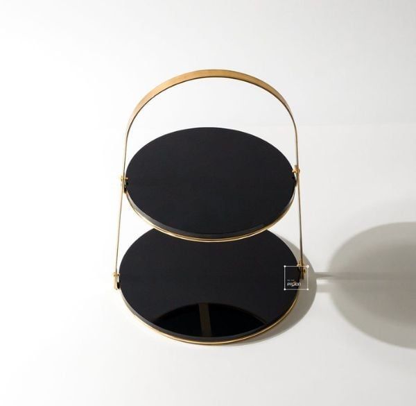 Lựa chọn khay trang trí phù hợp với bàn và kệ