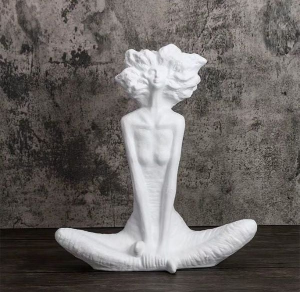 Nghệ thuật & cảm xúc trong tượng trang trí hình người