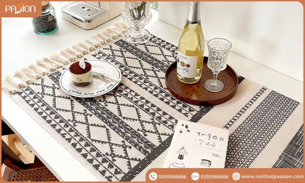 Khăn Trải Bàn Canvas Phong Cách Hepburn Tua Rua