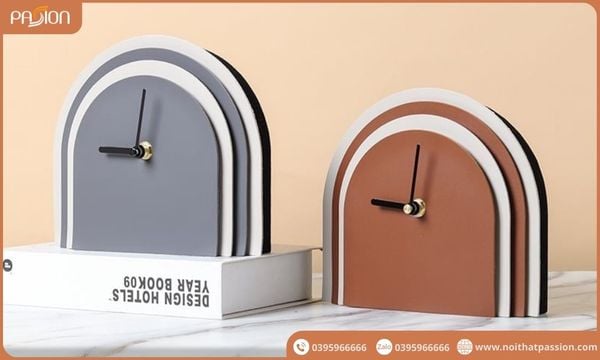 Chọn đồng hồ để bàn hiện đại cho không gian làm việc
