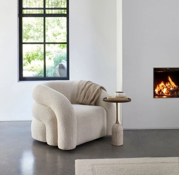 Lựa chọn và phân phối ghế armchair đến khách hàng