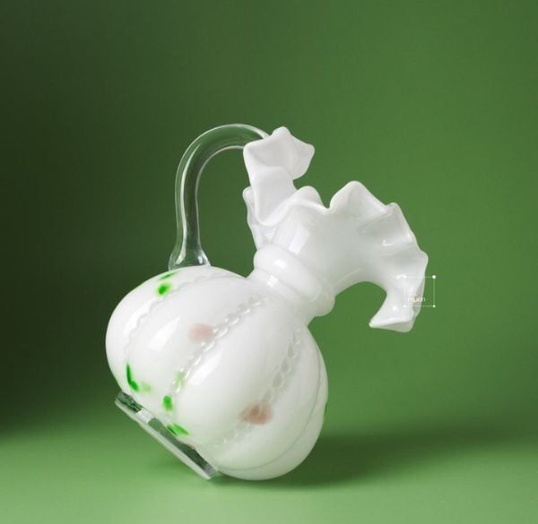 Chọn dáng bình thủy tinh cắm hoa hài hòa với không gian