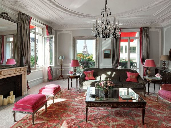 Nội thất Hôtel Plaza Athénée, Louis XV, louis XVI, art deco
