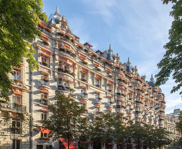 Nội thất Hôtel Plaza Athénée, Louis XV, louis XVI, art deco