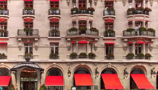 Nội thất Hôtel Plaza Athénée, Louis XV, louis XVI, art deco