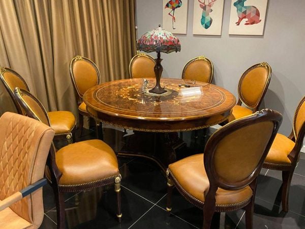 Bộ bàn ăn cỏ điển tròn Louis