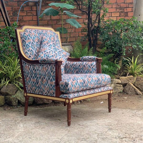 Sofa đơn Kati Louis XVI họa tiết dán lá vàng