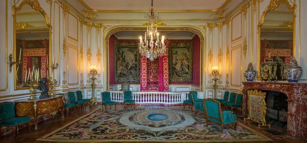 Bên trong Lâu đài Chambord - Pháp