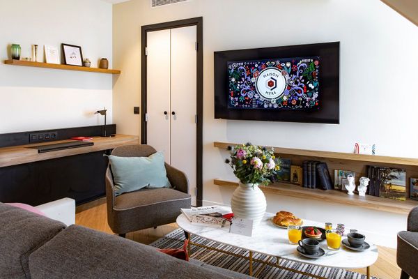 Hôtel Maison Mère - nội thất pháp hiện đại