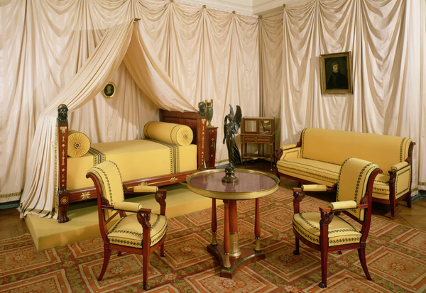 Lâu đài Malmaison -  nội thất cổ điển empire