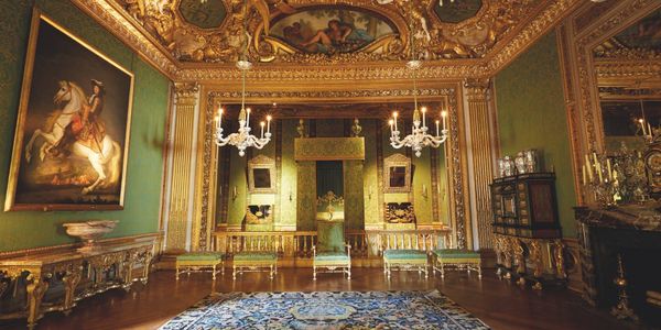 Nội thất phòng ngủ cổ điển - lâu đài Château de Vaux-le-Vicomte