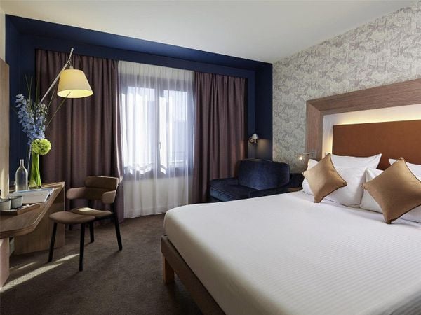 Khách sạn Novotel Les Halles - nội thất hiện đại châu âu