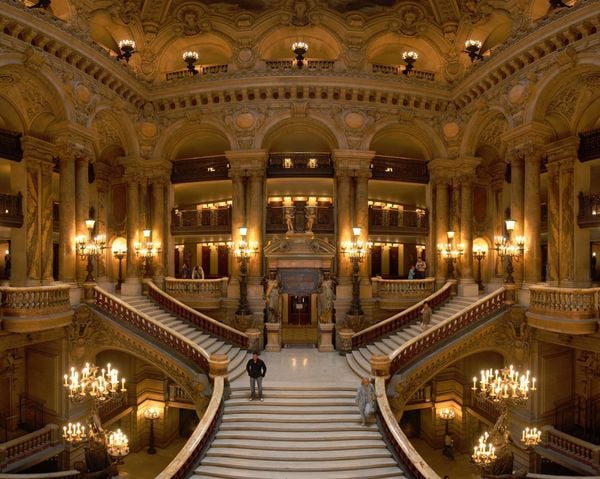 Nhà hát Palais Garnier, nội thất cổ điển pháp