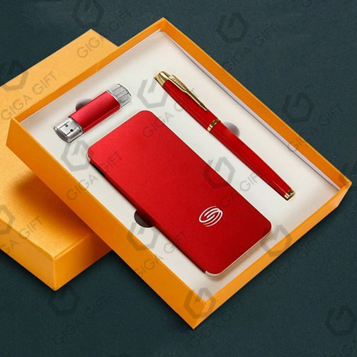 Bộ quà Tết công nghệ tạo ấn tượng chuyên nghiệp, hiện đại