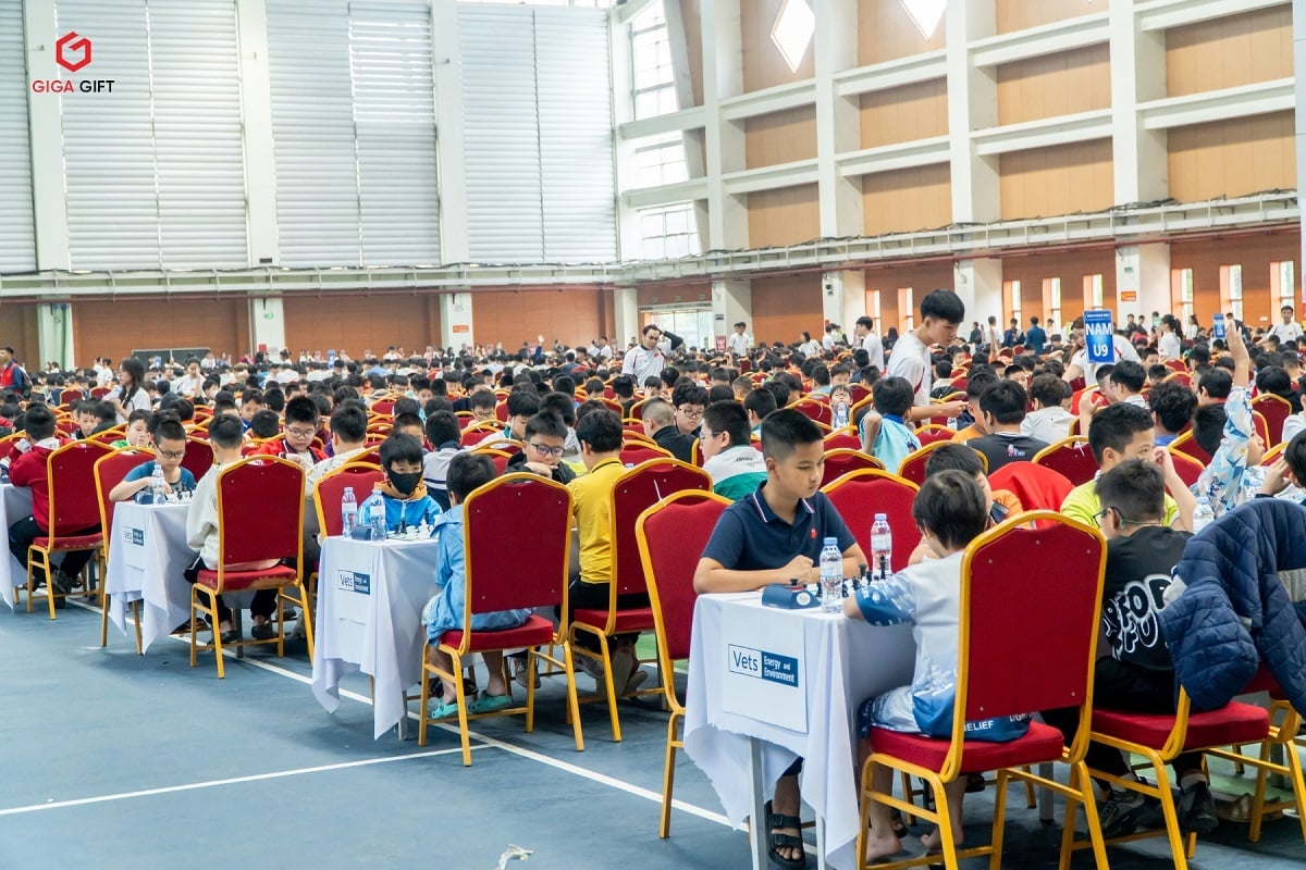 Không khí tập trung cao độ của các vận động viên tham gia thi đấu