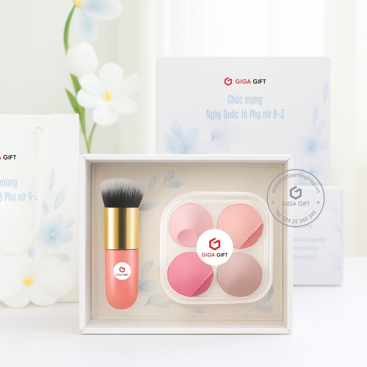Set mút trang điểm và cọ má hồng