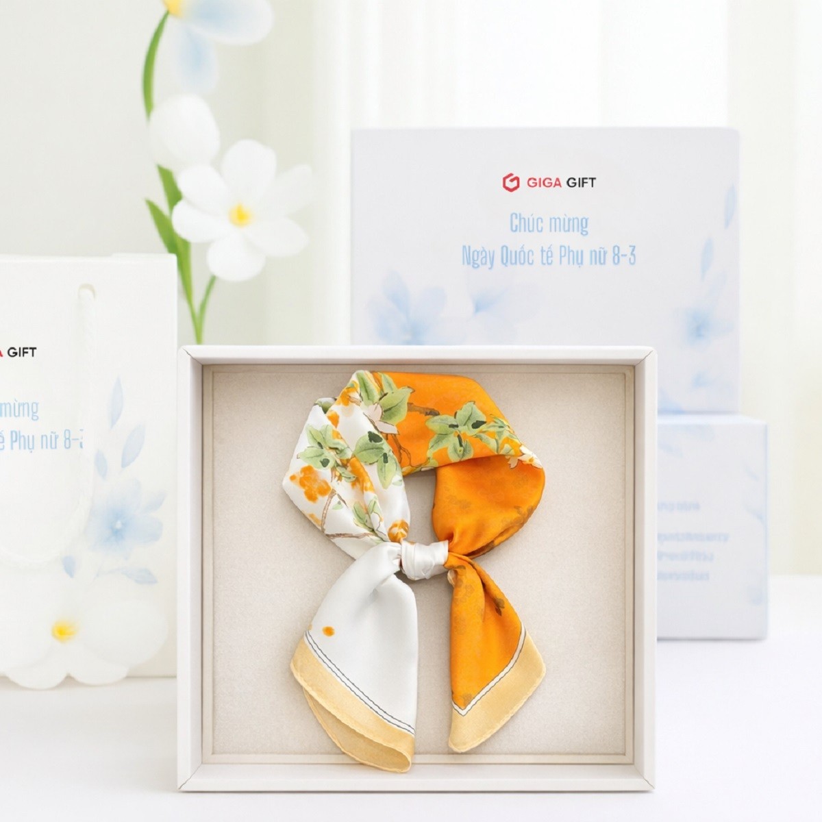 Khăn lụa quà tặng 8/3 cao cấp