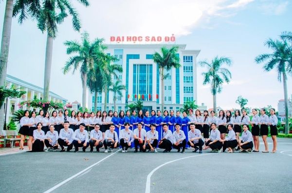 Trường Đại học Sao Đỏ
