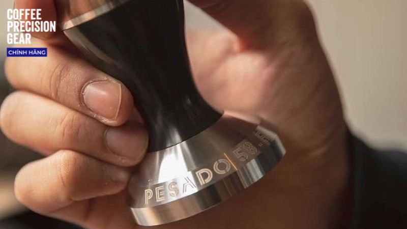 tay nén cafe trợ lực