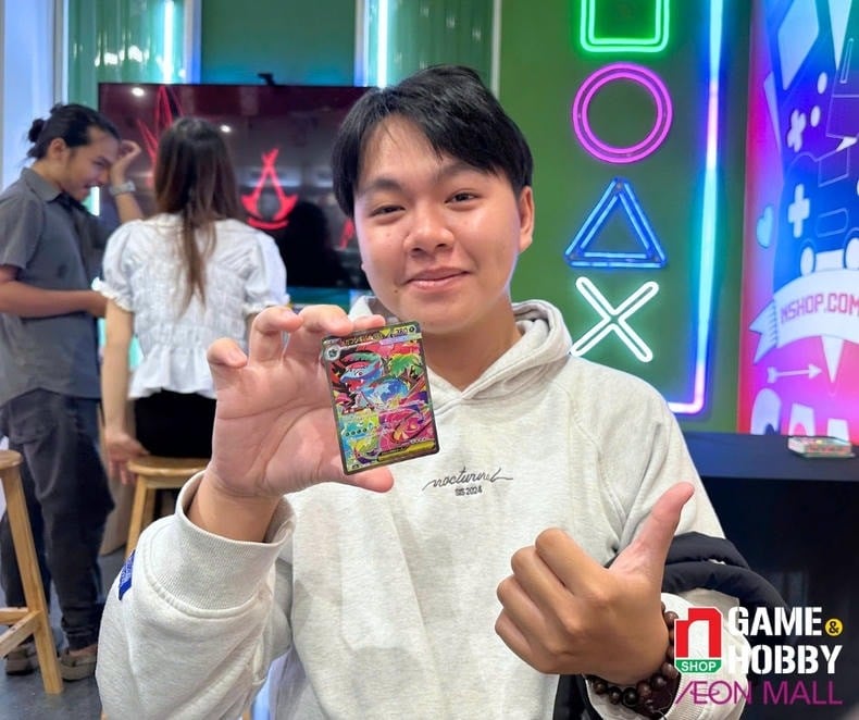 Weeboo Trading Card Game Play Day