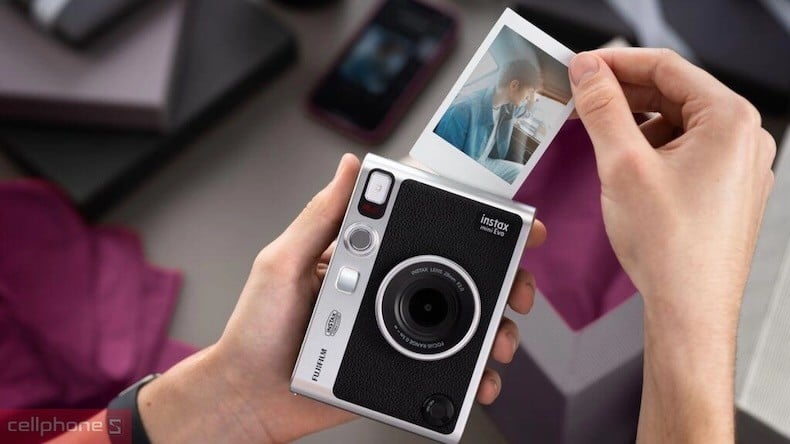 Instax Mini Evo: Phong Cách 