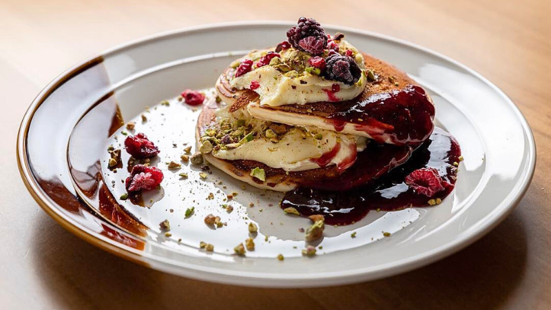 đĩa đựng bánh bằng sứ