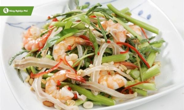 Gỏi rau nhút với tôm