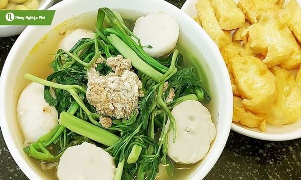 Rau nhút nấu canh cua