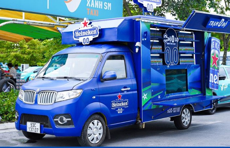 may-in-decal-xe-quang-cao-thuong-mai-roland-vg3-thegioimayin-06