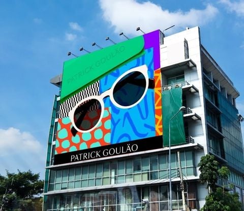 02 May in latex ung dung Indoor and outdoor banners