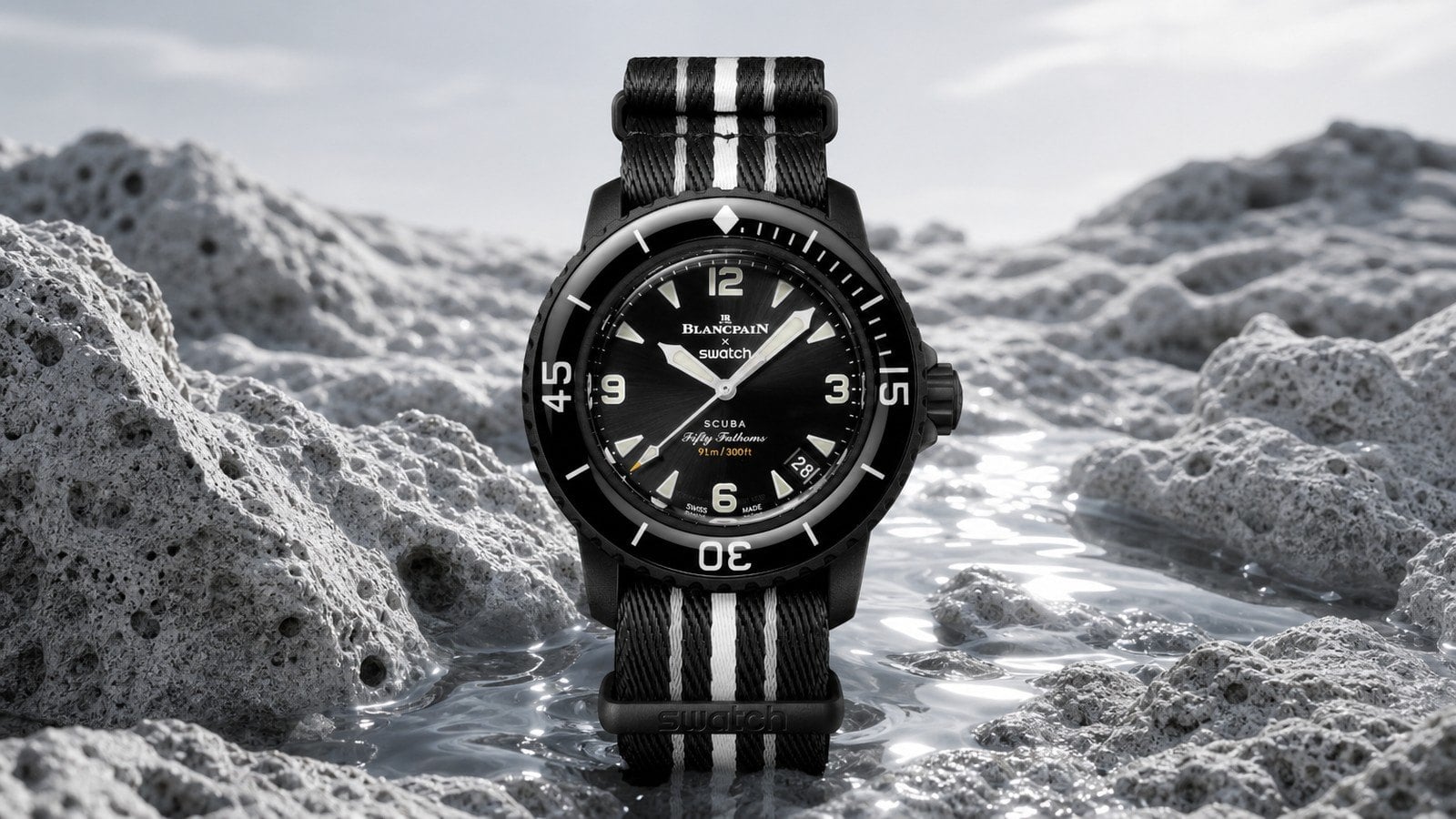 Blancpain x Swatch Ocean of Storms màu đen bí ẩn