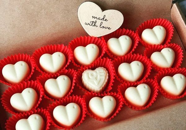 14/3 có bắt buộc phải tặng quà không?