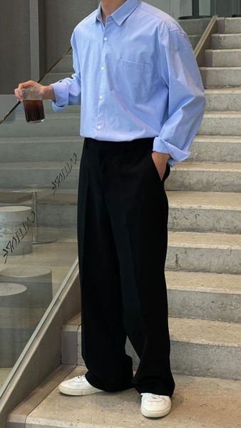 Áo sơ mi đi làm hoặc gặp khách hàng