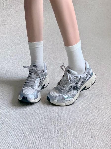 Các hãng giày nổi tiếng - Mizuno