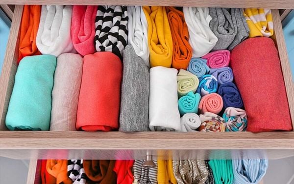 Cách gấp quần áo