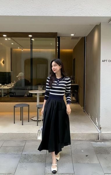 Cắch phối đồ với áo polo nữ - phối cùng chân váy midi