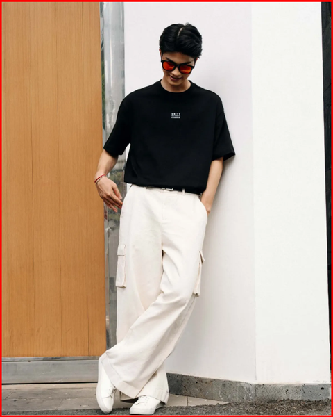 Quần cargo ống suông và áo thun