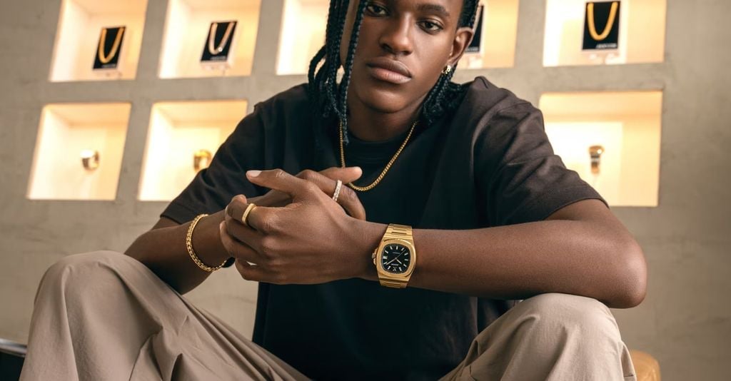 Đeo đồng hồ tay nào - phối cùng vòng tay