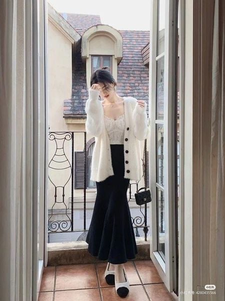 Công thức phối đồ với chân váy dài - áo hai dây