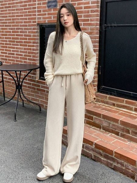 Quần ống rộng đi giày thể thao - đi kèm giày thể thao đế mỏng