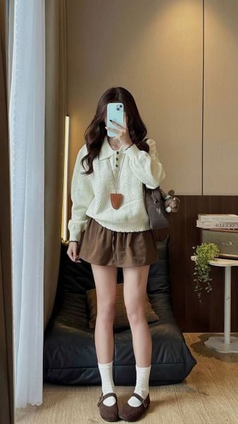 Quần hoặc chân váy màu nâu nên phối với áo màu gì