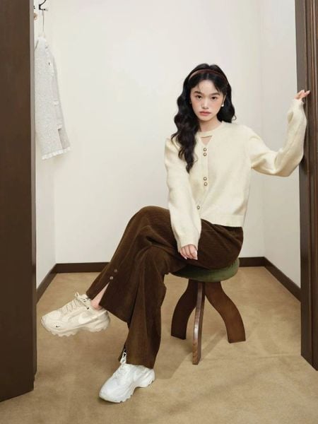 Màu nâu phối với màu gì - trắng hoặc kem