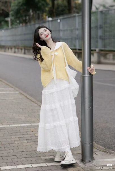 Màu vàng nên phối với màu gì - Cân bằng bằng chất liệu